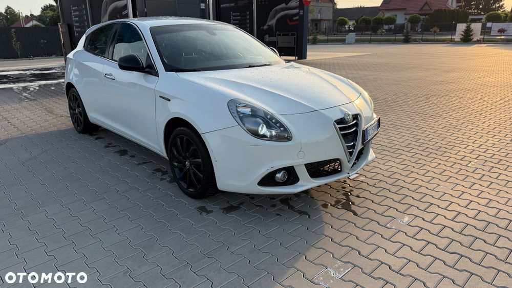 Alfa Romeo Giulietta 1.6 JTDM 16V Sport - 1
