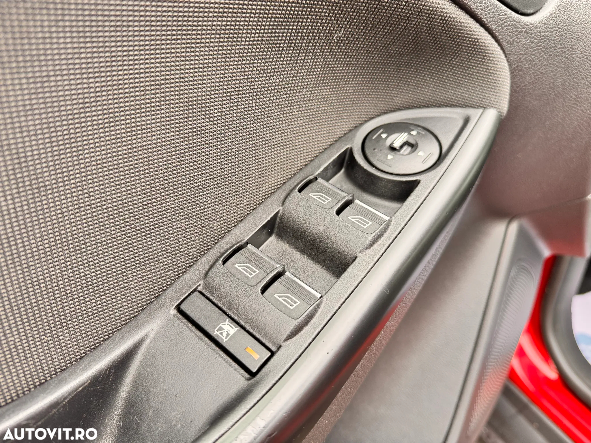 Ford Focus 1.6 TDCi DPF Champions Edition - 17