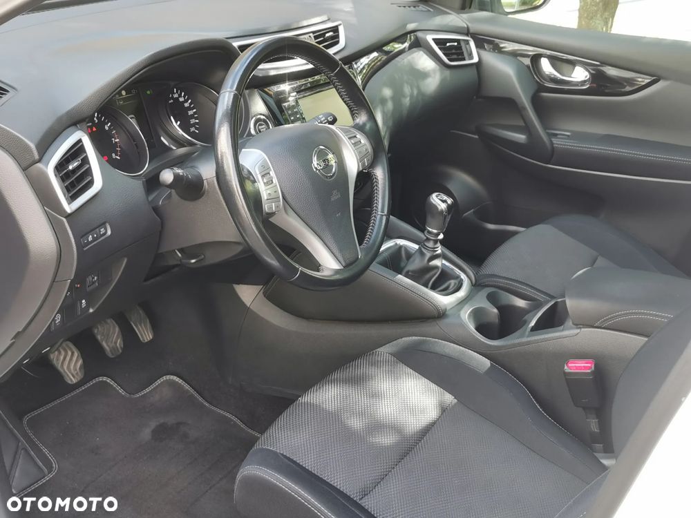 Nissan Qashqai 1.2 DIG-T N-Tec EU6 - 25