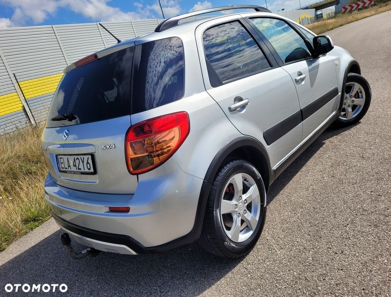 Suzuki SX4 - 4