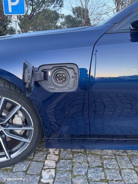 BMW 330 e Line Sport Auto - 8