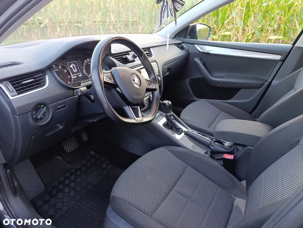 Skoda Octavia 1.4 TSI Elegance DSG - 6