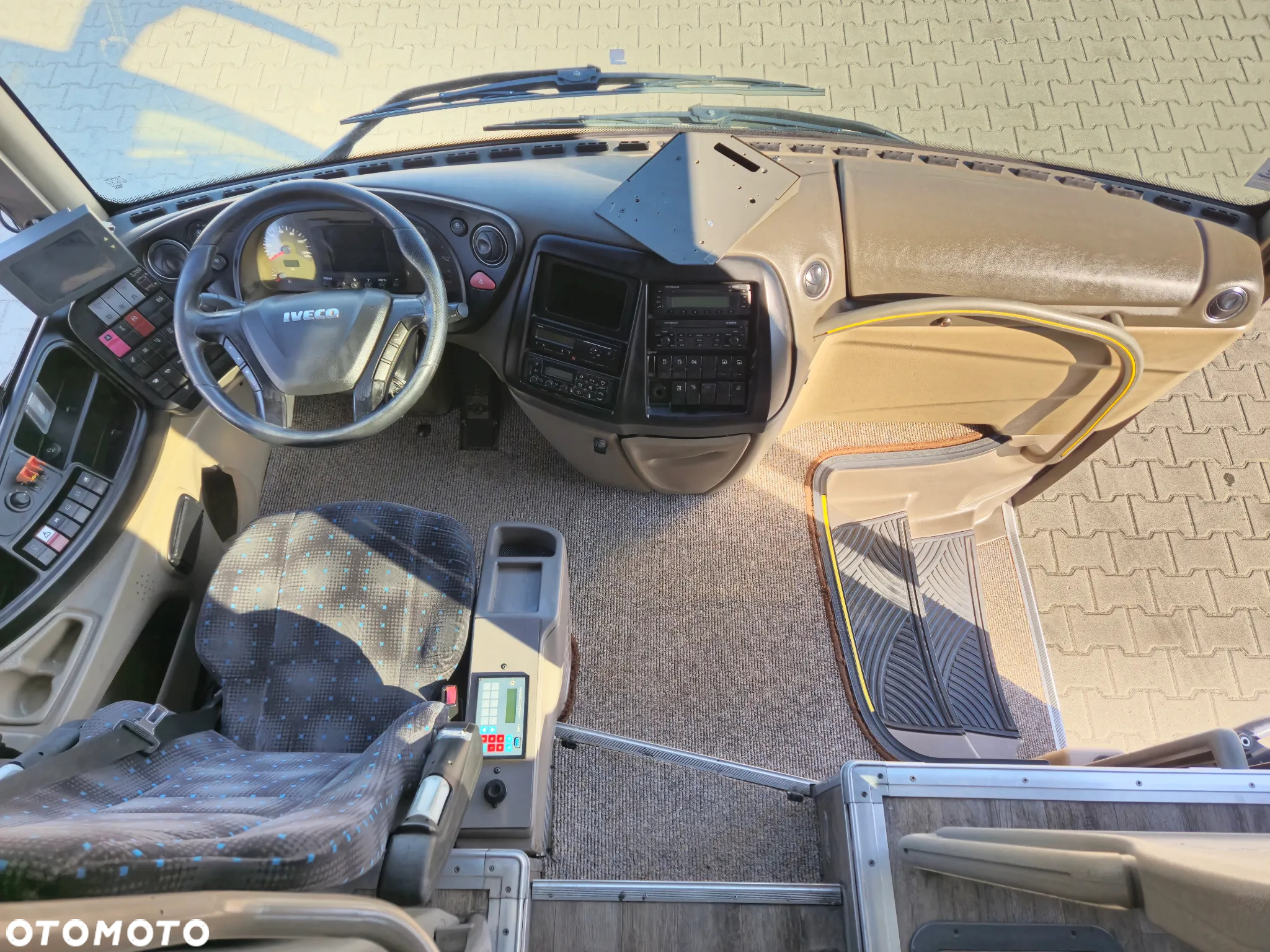 Iveco MAGELYS / SPROWADZONY / WINDA / EURO 6 - 36