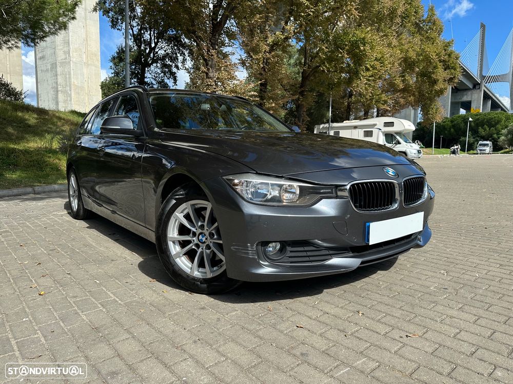BMW 318 d Aut. Luxury Line - 4