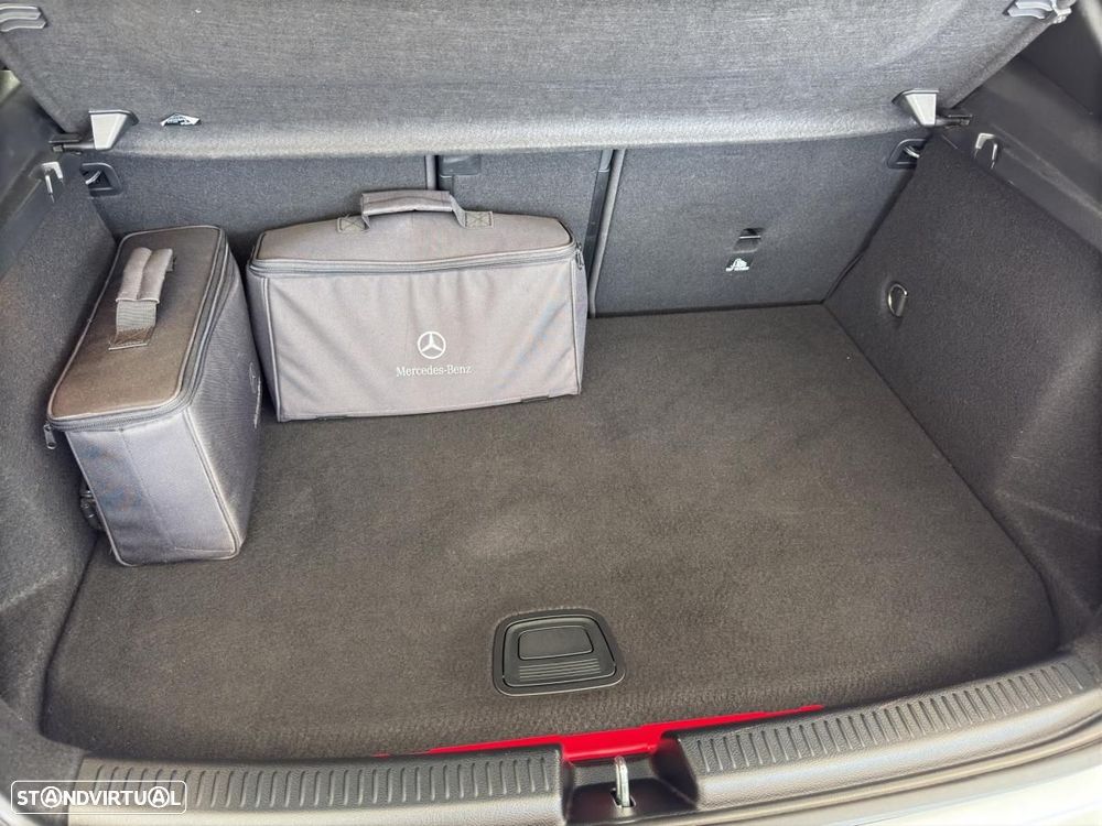 Mercedes-Benz A 250 e - 21