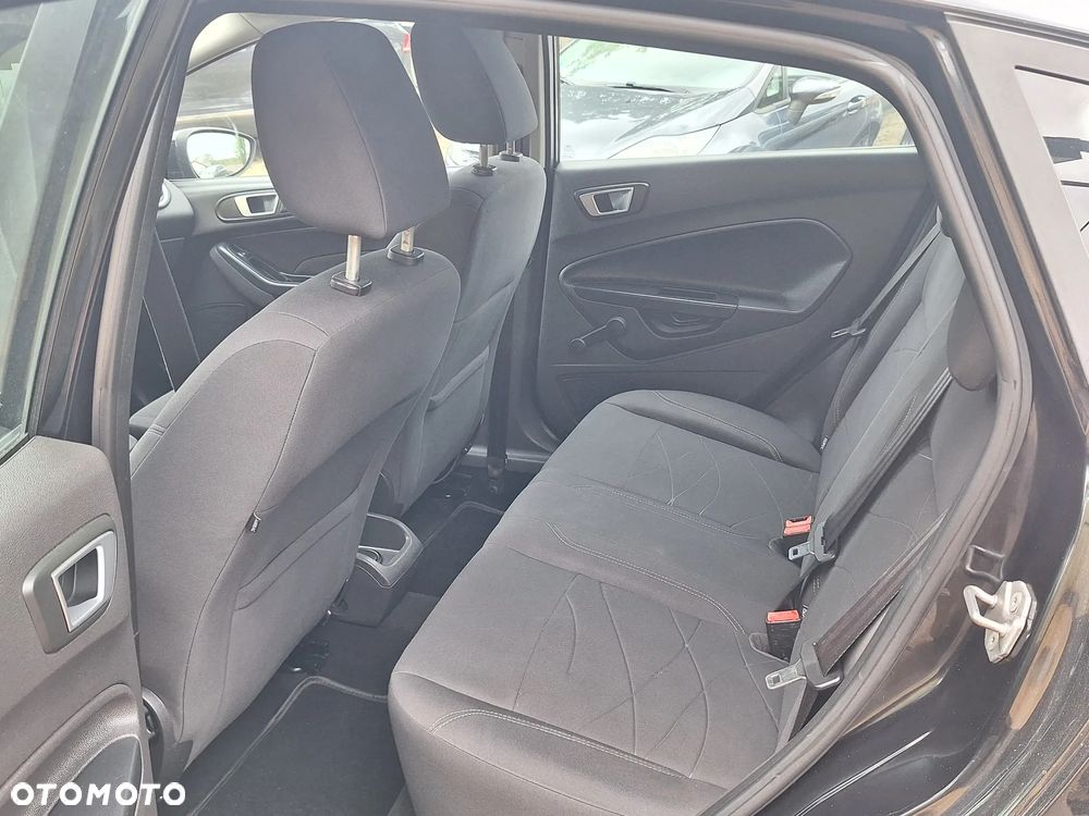 Ford Fiesta 1.25 Ambiente EU5 - 8