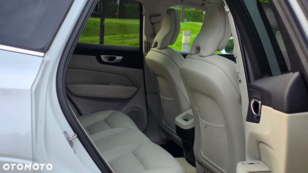 Volvo XC 60 B5 B AWD Geartronic Inscription - 24