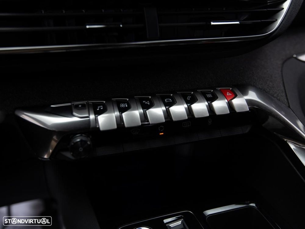 Peugeot 3008 1.6 Hybrid Allure Pack e-EAT8 - 16