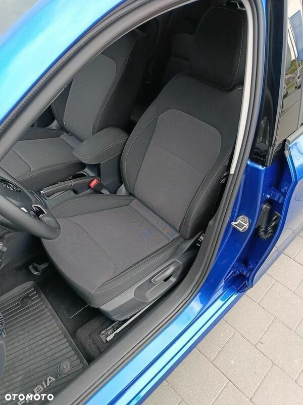 Skoda Fabia 1.0 TSI Selection DSG - 9