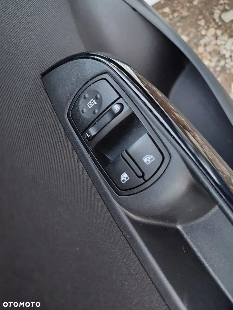 Opel Corsa 1.4 Turbo ecoFLEX Start-Stop Innovation - 17