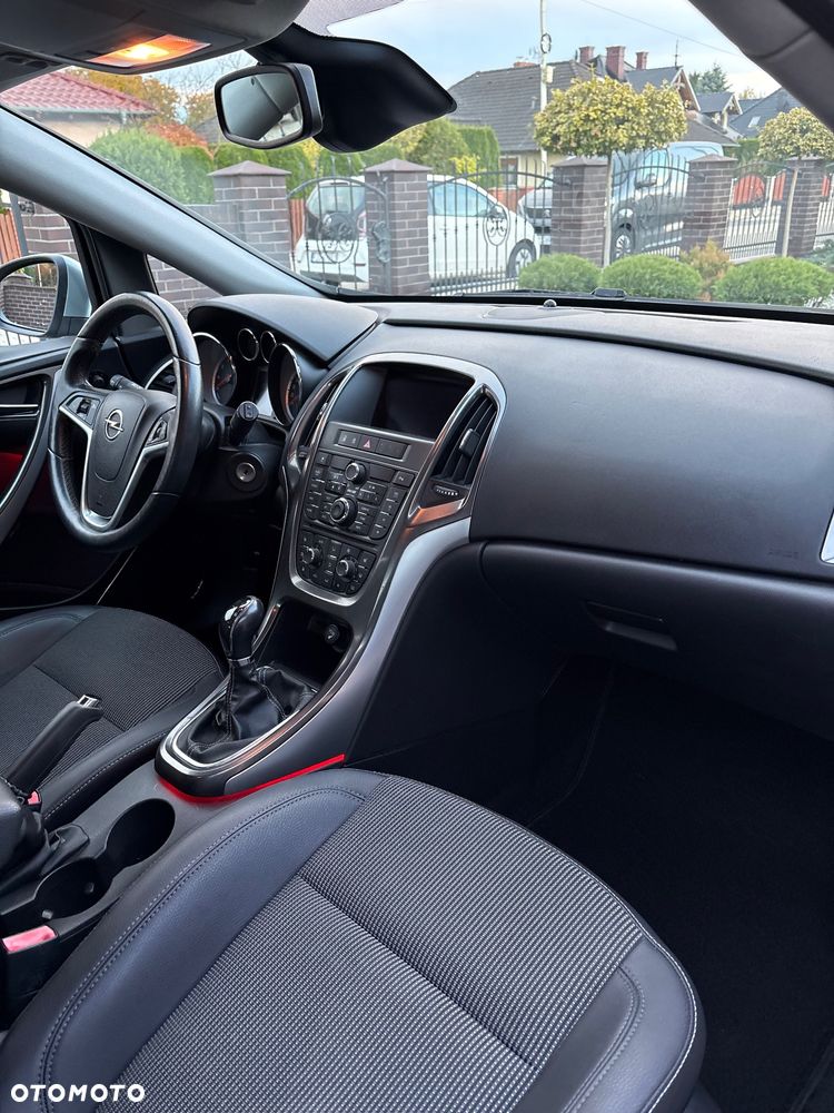 Opel Astra 1.4 T Cosmo - 21