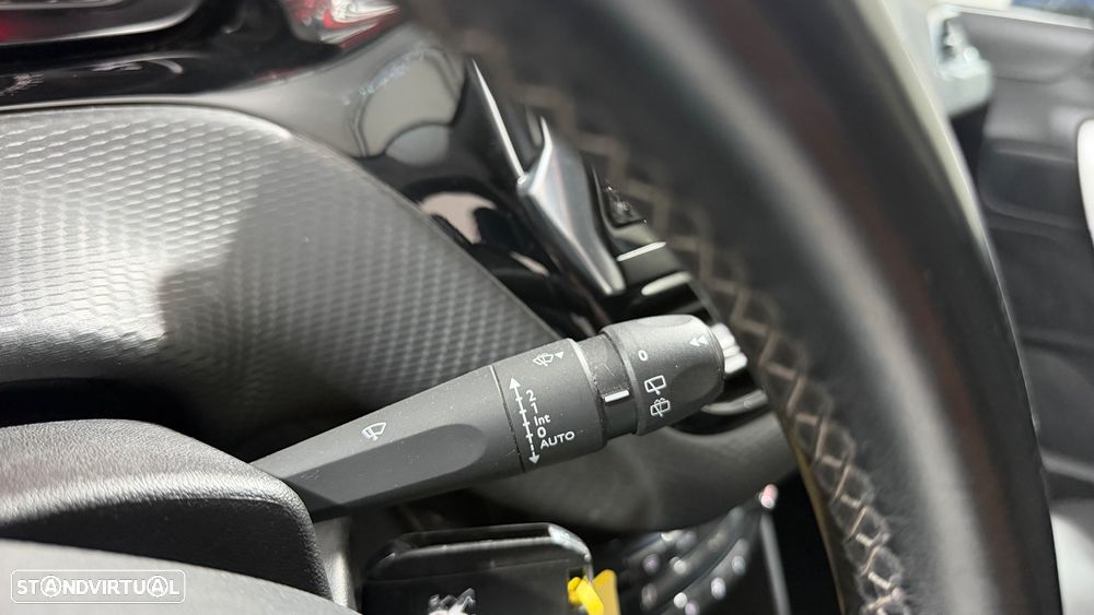 Peugeot 2008 PureTech 110 Stop&Start Allure - 20