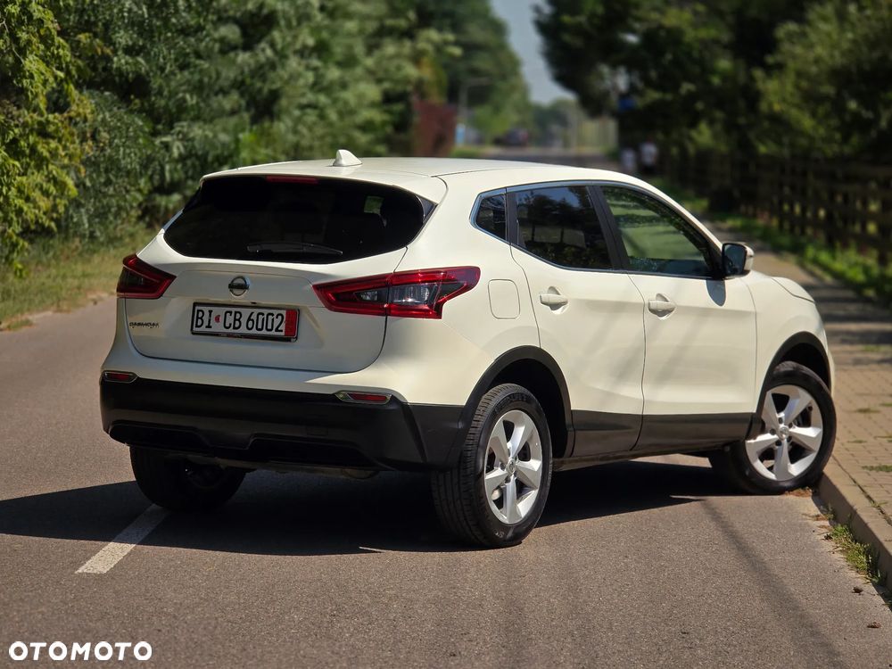Nissan Qashqai 1.6 DCi Xtronic TEKNA - 5