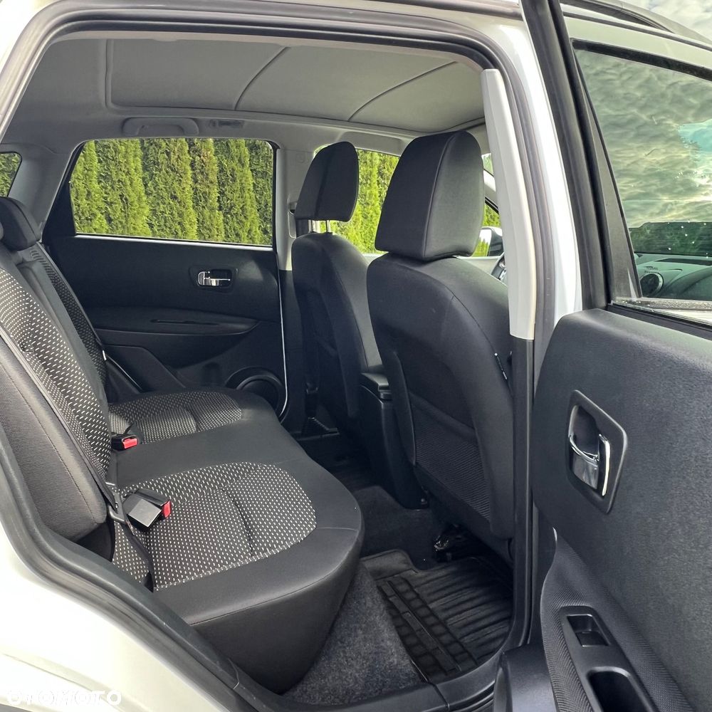 Nissan Qashqai 2.0 lounge - 25
