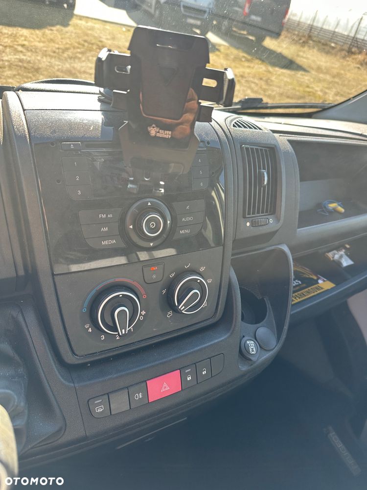 Peugeot BOXER - 12