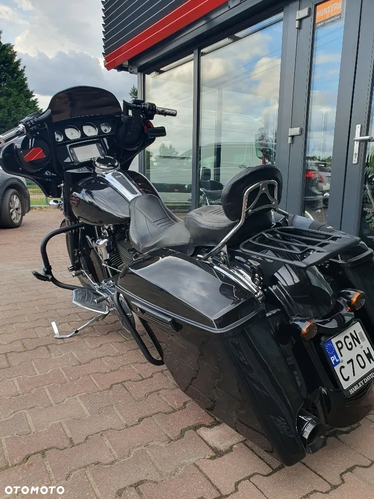 Harley-Davidson Touring Street Glide - 13