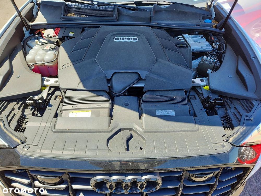 Audi Q8 55 TFSI quattro tiptronic - 9