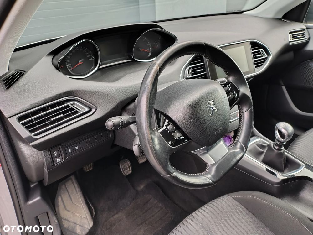 Peugeot 308 1.6 BlueHDi Active S&S - 11