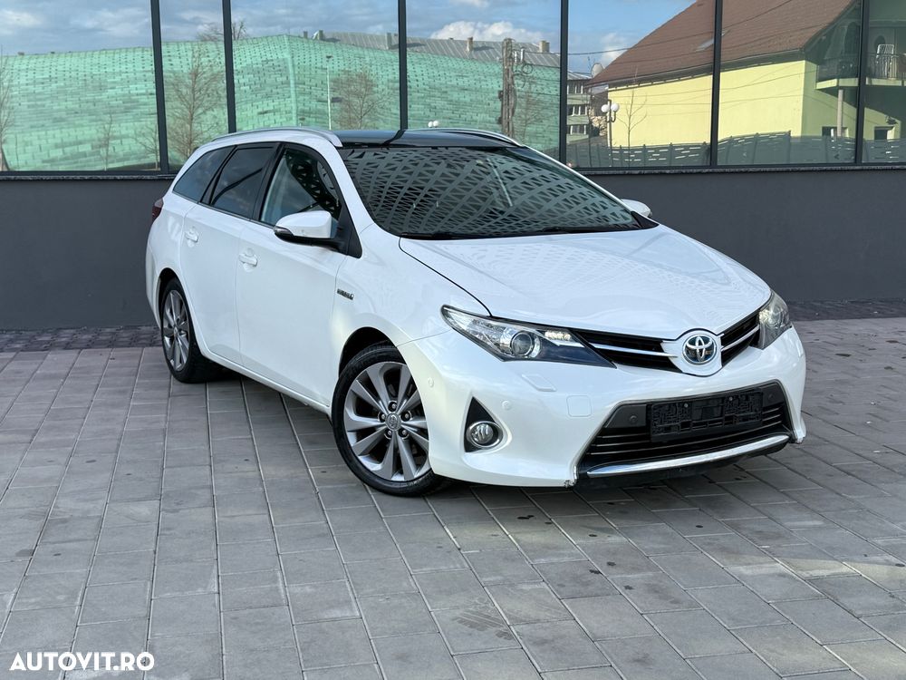 Toyota Auris 1.8 L VVT-i Luna