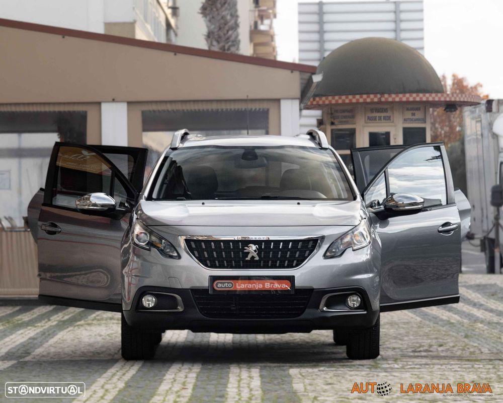 Peugeot 2008 1.2 PureTech Style - 8