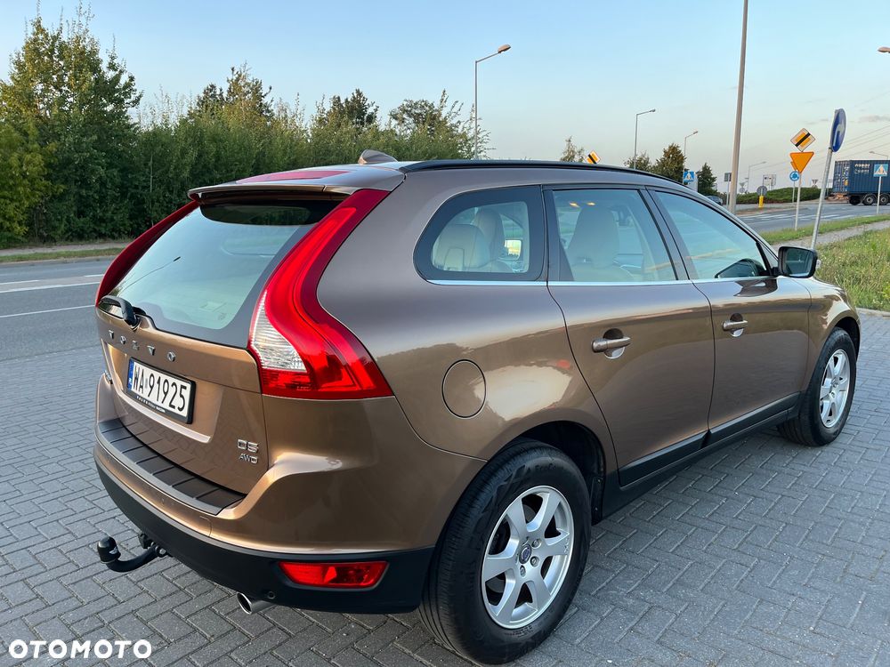 Volvo XC 60 D5 AWD Momentum - 14