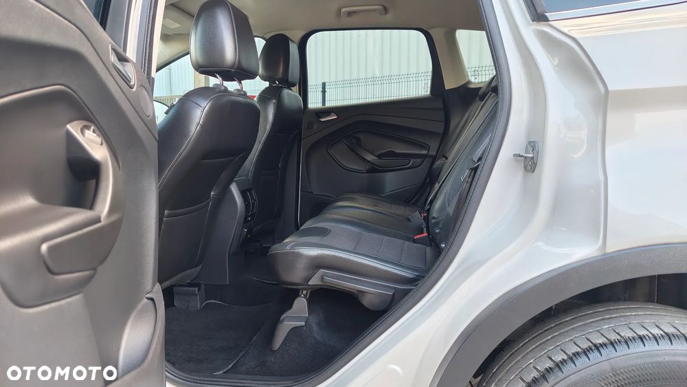 Ford Kuga 1.6 EcoBoost 2x4 Individual - 32