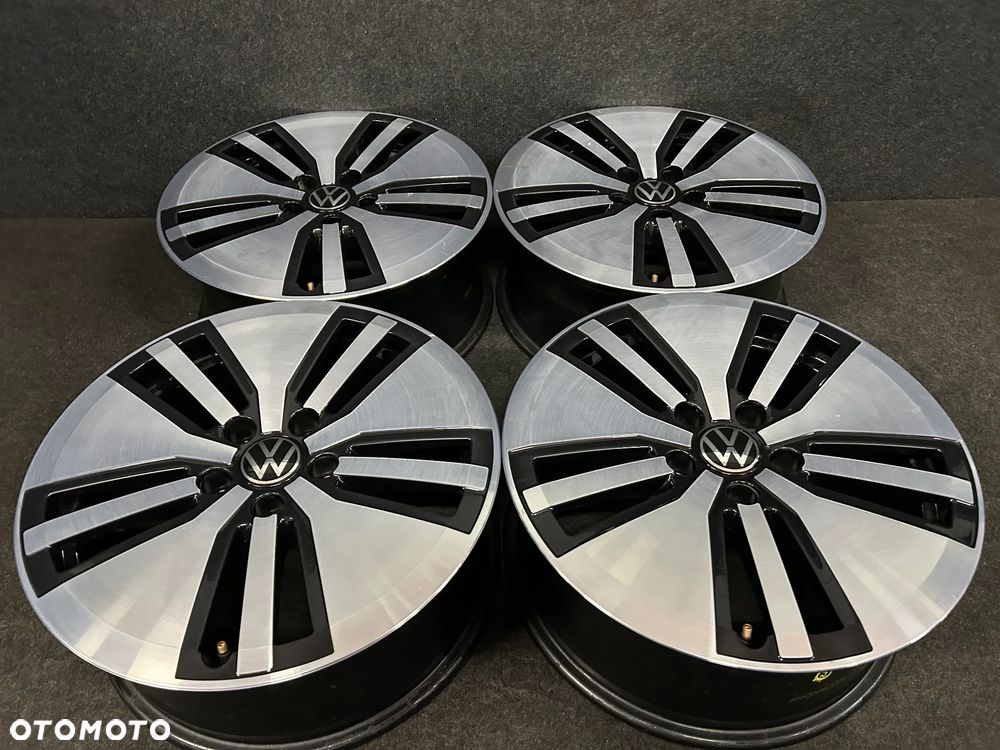 Alufelgi VW Passat B8 GTE, B7, Tiguan, Sharan, Touran, T-Roc 17 cali 5x112 4szt. Ładne! - 4