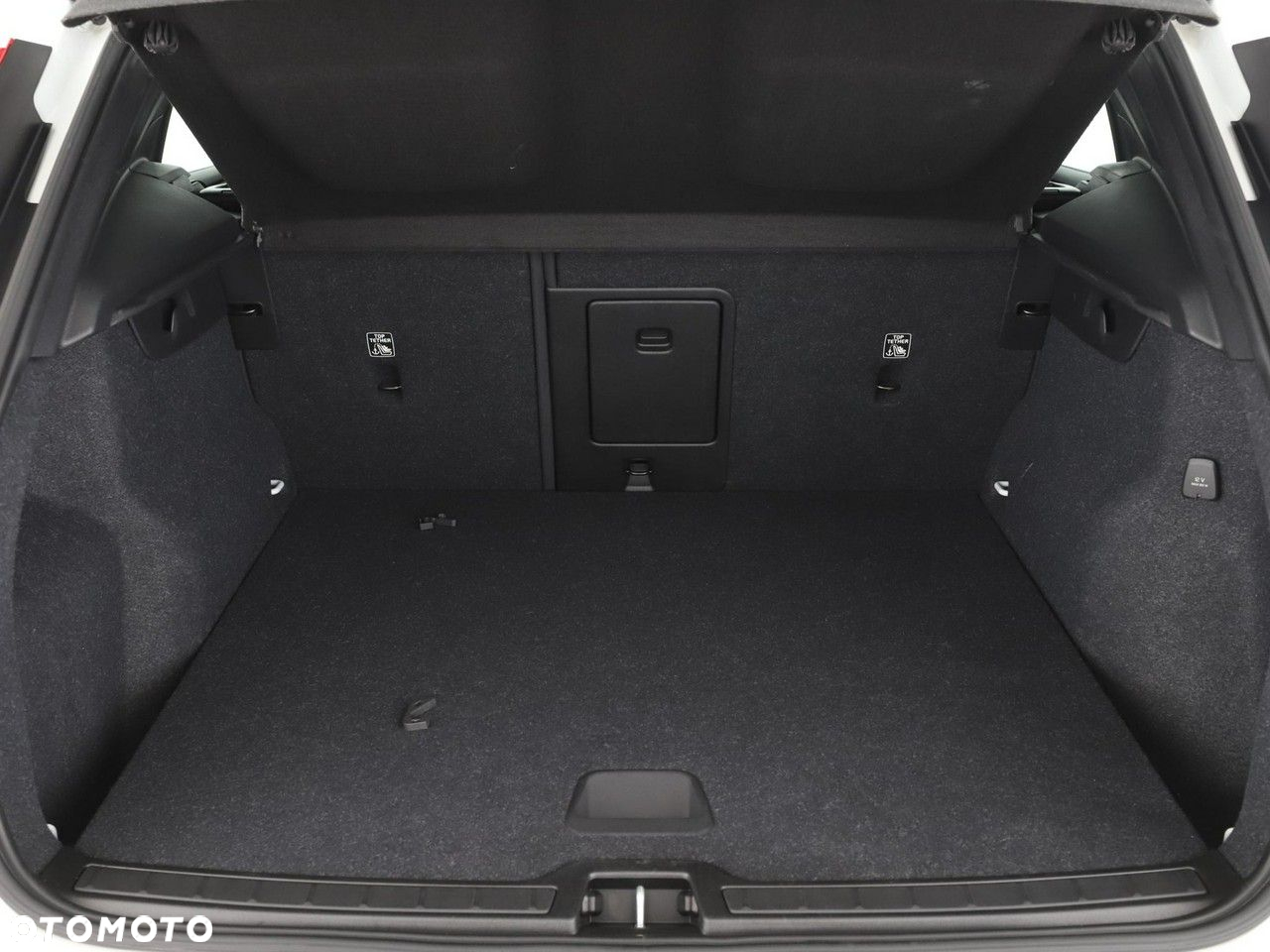 Volvo XC 40 T3 Momentum Pro - 20