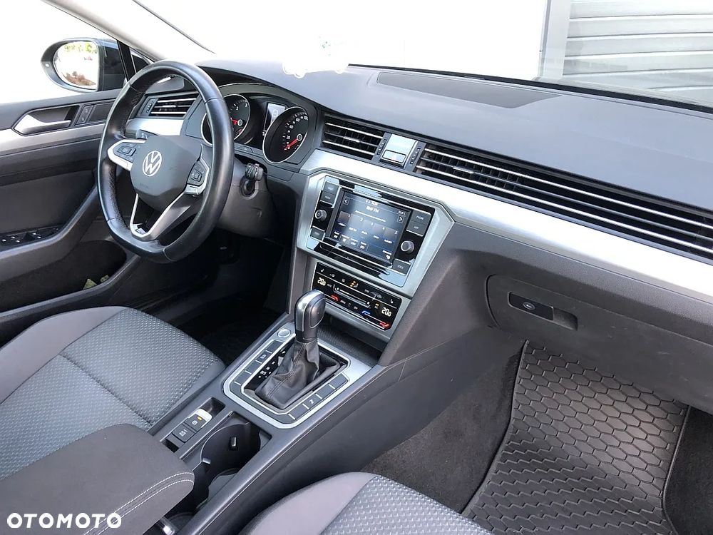 Volkswagen Passat 2.0 TDI EVO Business DSG - 37
