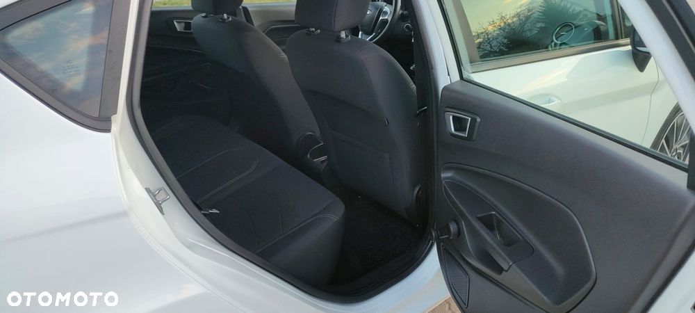 Ford Fiesta 1.6 TDCi SYNC Edition - 15