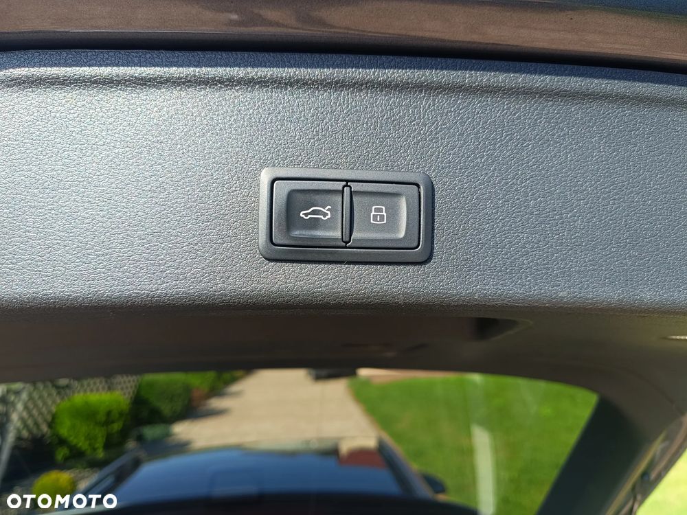 Audi A4 Allroad 2.0 TDI Quattro S tronic - 29