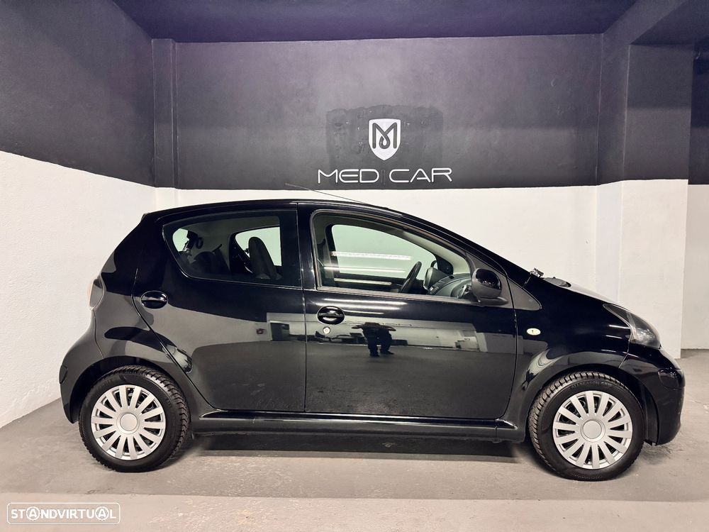 Toyota Aygo Cool - 13