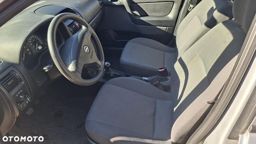 Opel Astra - 8