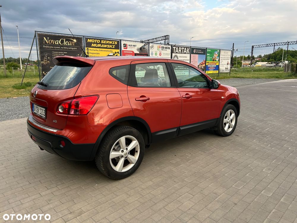 Nissan Qashqai - 25