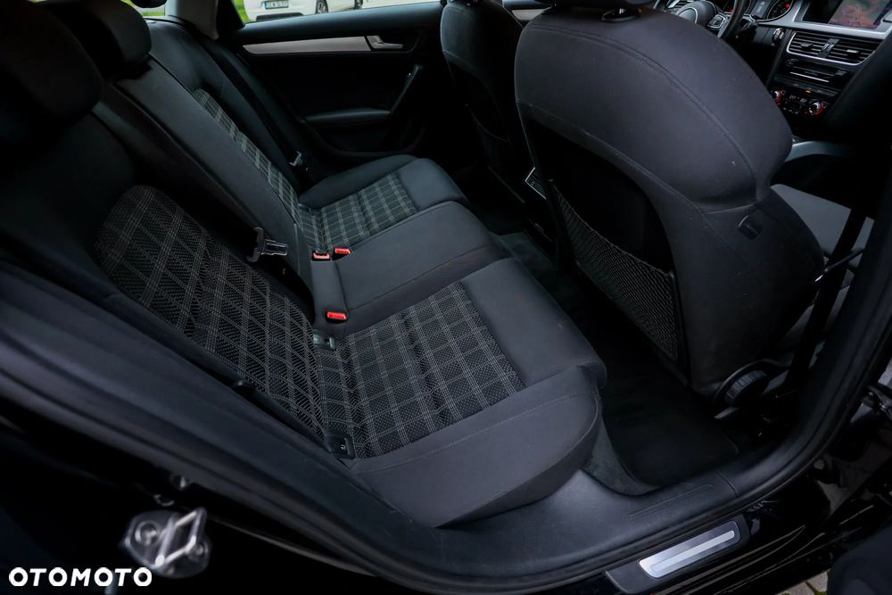 Audi A4 Avant 2.0 TDI DPF clean diesel Attraction - 20