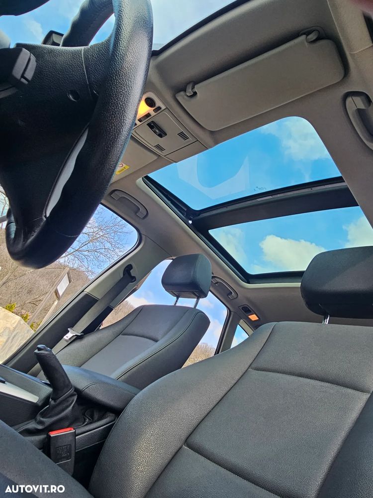 BMW X1 sDrive18d Sport Line - 22