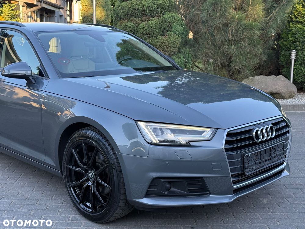 Audi A4 Avant 35 TFSI S tronic - 14