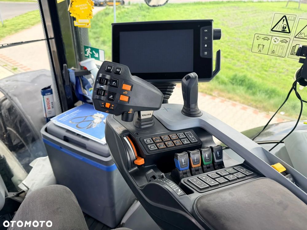 Valtra S394 - 8