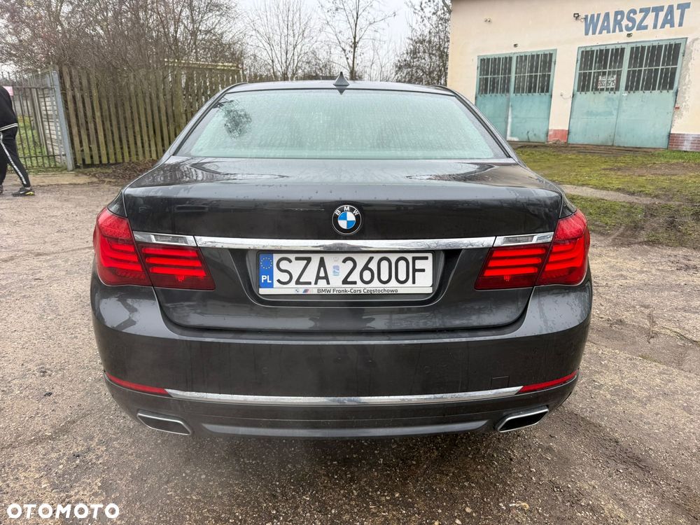 BMW Seria 7 740d xDrive - 5