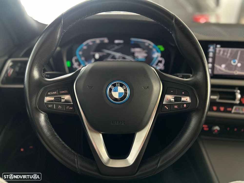 BMW 320 e Corporate Edition Auto - 12