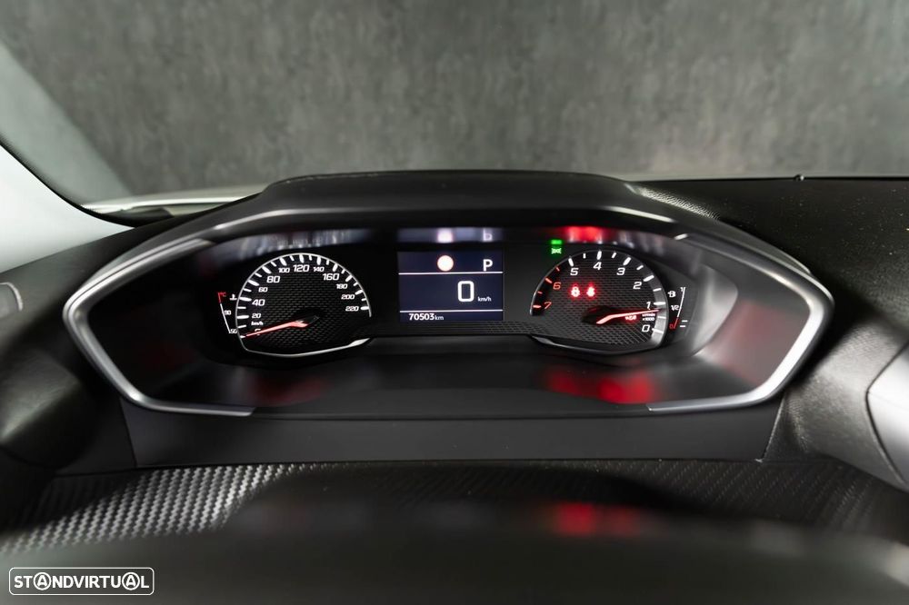 Peugeot 2008 1.5 BlueHDi Allure Pack EAT8 - 18