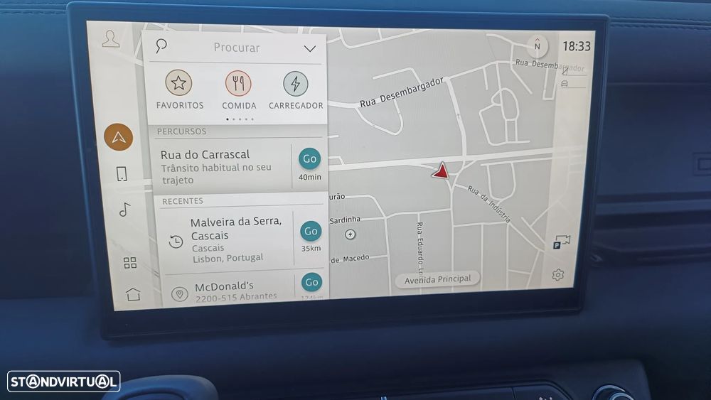 Land Rover Defender 2.0 P300e 110 AWD X-Dynamic SE - 12