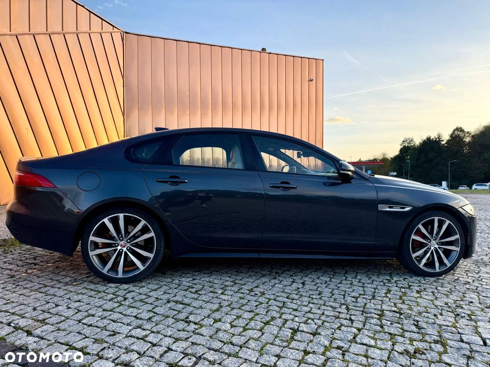 Jaguar XF S - 7