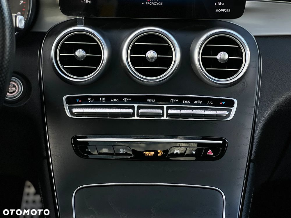 Mercedes-Benz GLC - 18