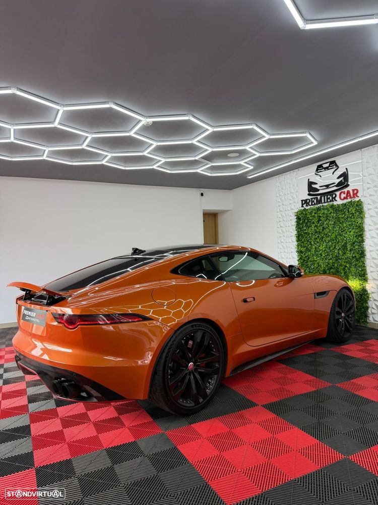 Jaguar F-Type 5.0 V8 S/C SVR AWD - 18