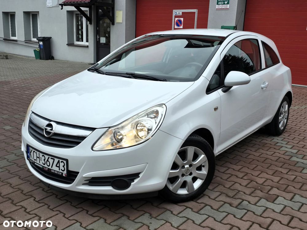Opel Corsa 1.2 16V Innovation 110 Jahre - 2