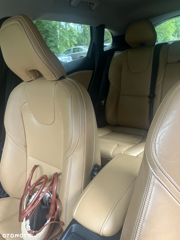 Volvo V40 - 11