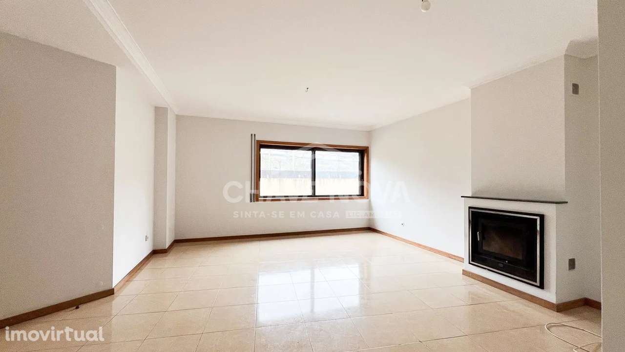 T2 c/ Garagem Box em Rio Tinto - Grande imagem: 2/16