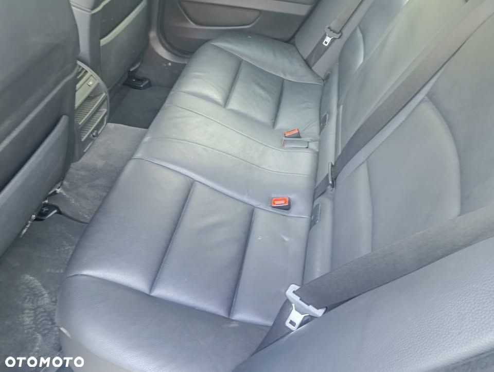 BMW Seria 5 530d xDrive - 13