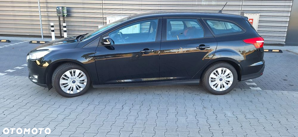 Ford Focus 1.6 SYNC Edition - 6